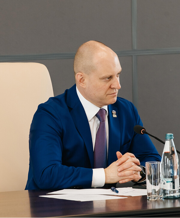 Максим Валерьевич Красноцветов