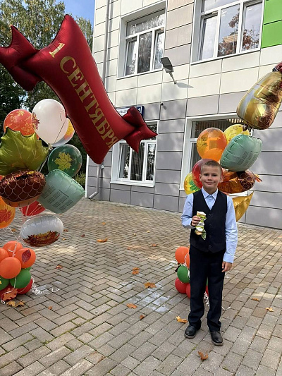 У Даниила Герасимова тоже сегодня начинается новая глава — он стал первоклассником 1 «А» класса Ашукинского образовательного комплекса! Впереди — новые…